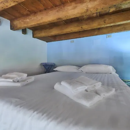 Design Loft In Magnolia Lierna